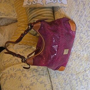 Dooney and Bourke purse 👛